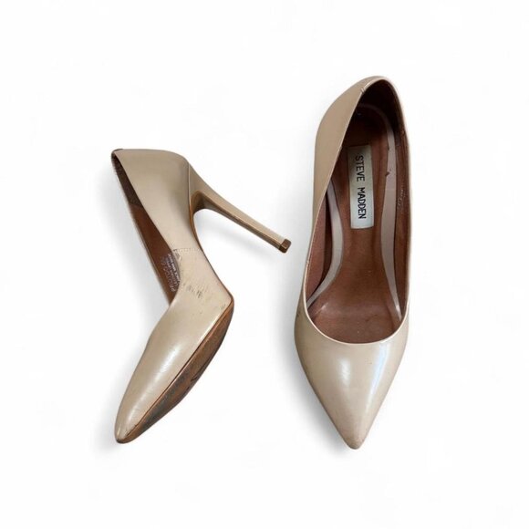 Tan Stiletto Pointed Toe heels - Picture 4 of 6